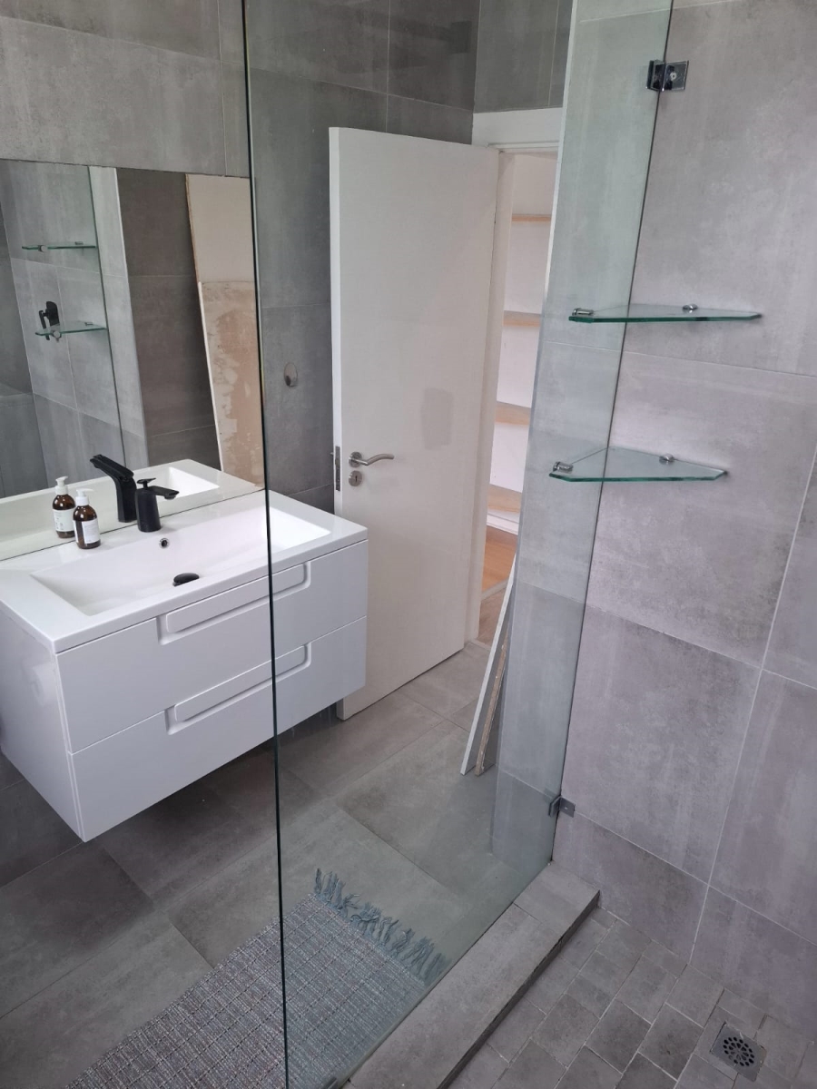 To Let 2 Bedroom Property for Rent in Sea Point Western Cape